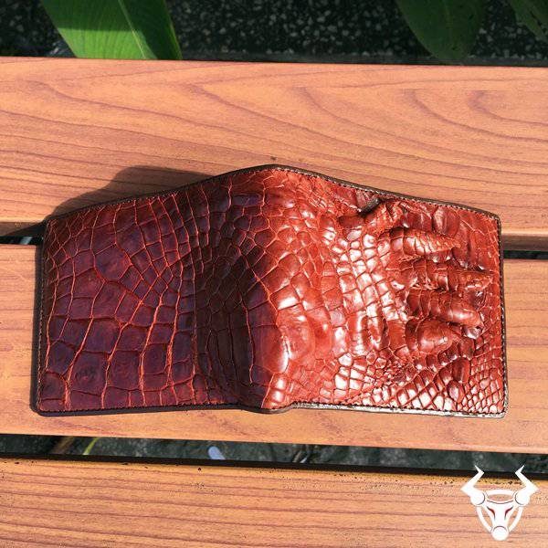 Sự sang trọng và bền vững trong một sản phẩm: Bóp nam da cá sấu móng tay giá rẻ VB1006