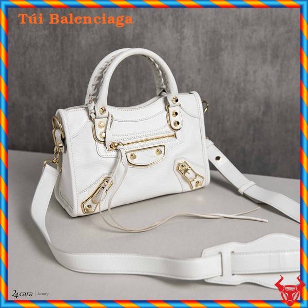 Túi Balenciaga City Bag, ra mắt vào năm 2001