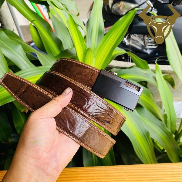 Thắt lưng da cá sấu FAA9B2 bền bỉ, sang trọng, cao cấp, lịch lãm.