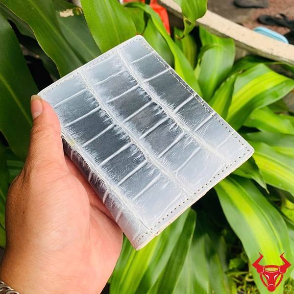 Ví nam sang trọng – lựa chọn quà tặng hoàn hảo.