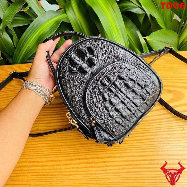 Balo nữ mini da cá sấu TDO6 trẻ trung.
