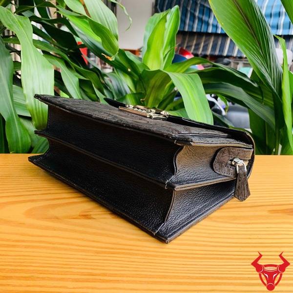 Túi clutch da cá sấu Nubuck cao cấp cho quý ông.