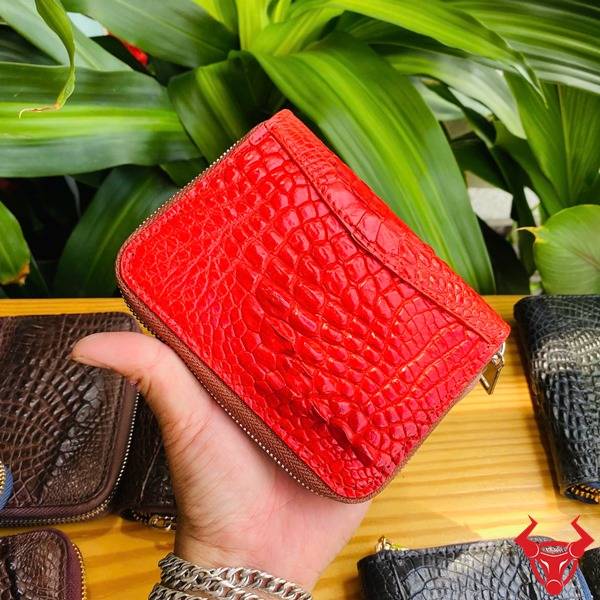 Ví nam mini da cá sấu 1 khuôn lồi màu nâu đỏ.