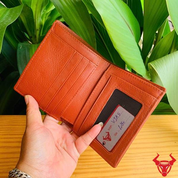 Hình ví VJA5 da gai tay cá sấu form đứng, cầm tay, nền lá, cao cấp cá tính.