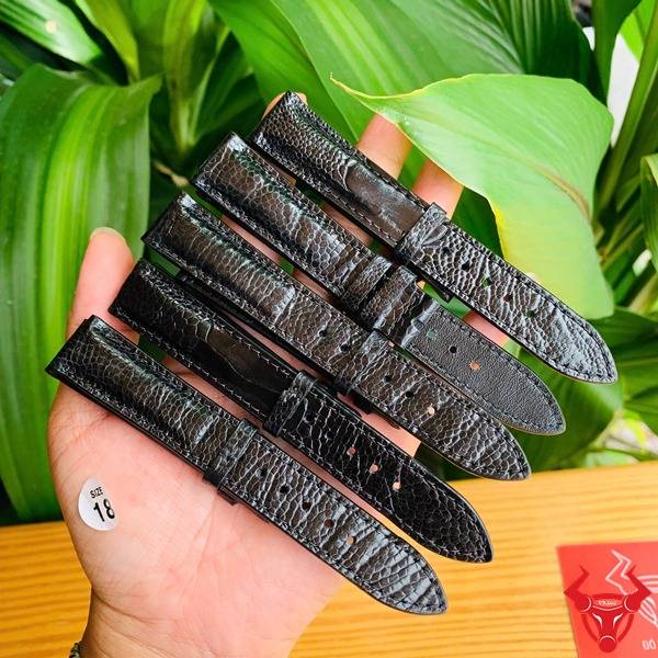 Dây đồng hồ size 18mm da đà điểu màu đen sang trọng.