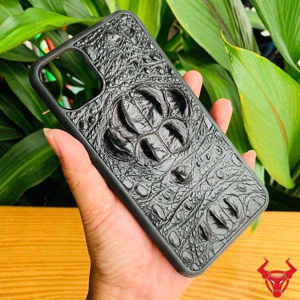 Ốp da cá sấu gù cao cấp cho iPhone 11 Pro Max.