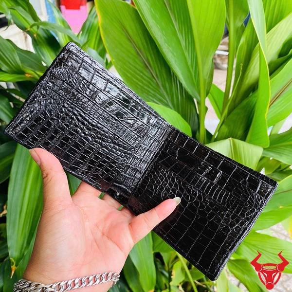 Ví da cá sấu nam gai lưng 2M đen.