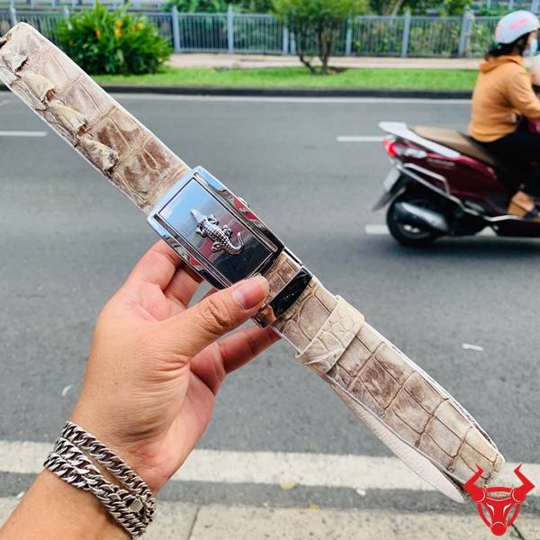 Thắt Lưng Da Cá Sấu Bạch Tạng Cao Cấp Cho Doanh Nhân Thắt lưng da cá sấu bạch tạng thật cao cấp, phong cách quý ông.