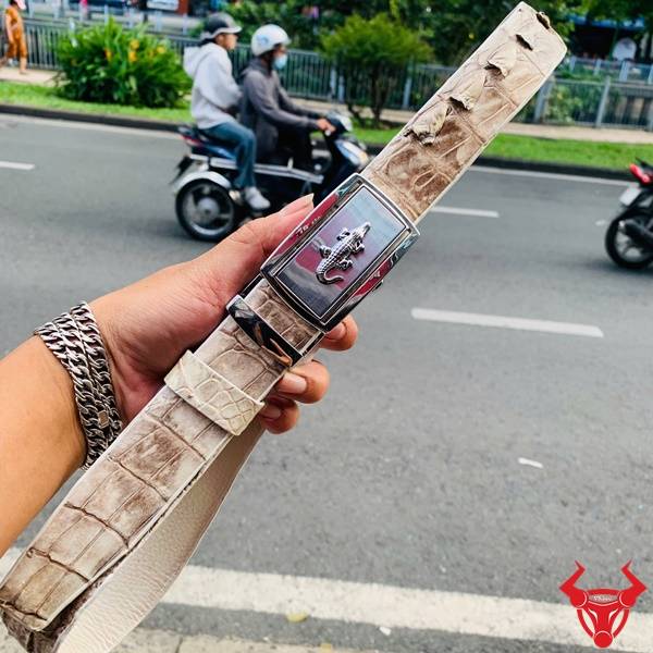 Thắt Lưng Cá Sấu Bạch Tạng 3.5cm – Gu Thời Trang Tinh Tế Thắt lưng liền da cá sấu bạch tạng khóa hợp kim cao cấp.