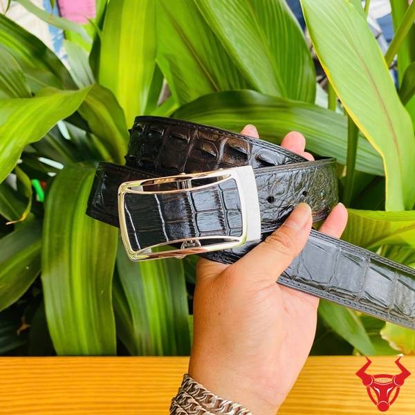 TSK133 Thắt Lưng Nam Da Cá Sấu Gù – Biểu Tượng Của Đẳng Cấp Thắt lưng nam TSK133 da cá sấu gù khóa inox cao cấp.