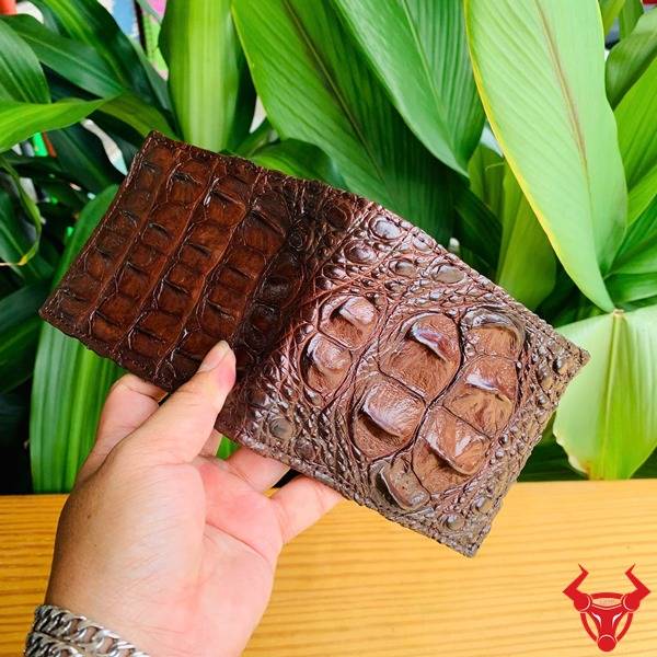 Ví da thật 2 mặt cá sấu 8 gù VCA4 màu nâu đất độc bản.