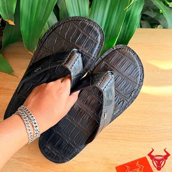 Dép kẹp full da cá sấu nam size 42.