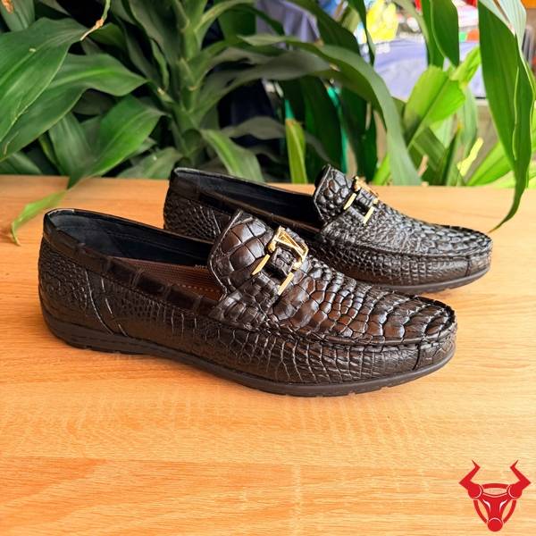 Giày Lười Da Cá Sấu Đen Phong Cách Doanh Nhân Giày lười da cá sấu sang trọng cho doanh nhân.