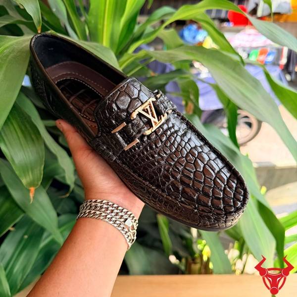 Giày Lười Cá Sấu Cao Cấp Gọn Nhẹ Giày lười da cá sấu cao cấp biểu tượng thời trang.