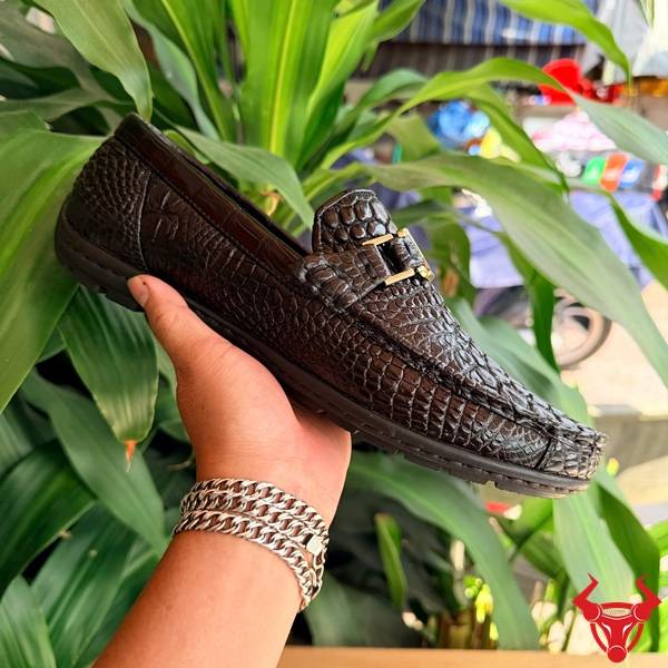 Giày Da Cá Sấu GCA5 Thiết Kế Tinh Xảo Giày lười da cá sấu tinh xảo màu đen.