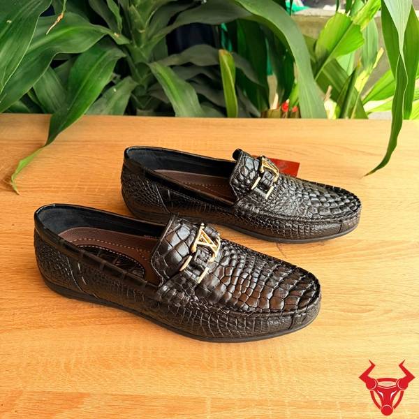 Giày Cá Sấu Gai Tay Đế Cao Su Chắc Chắn Giày lười da cá sấu khóa kim loại cao cấp.