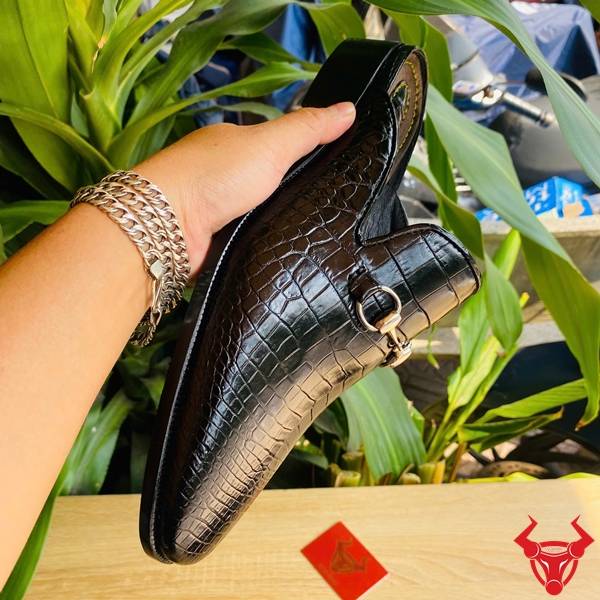 Giày sục da cá sấu sang trọng cho nam