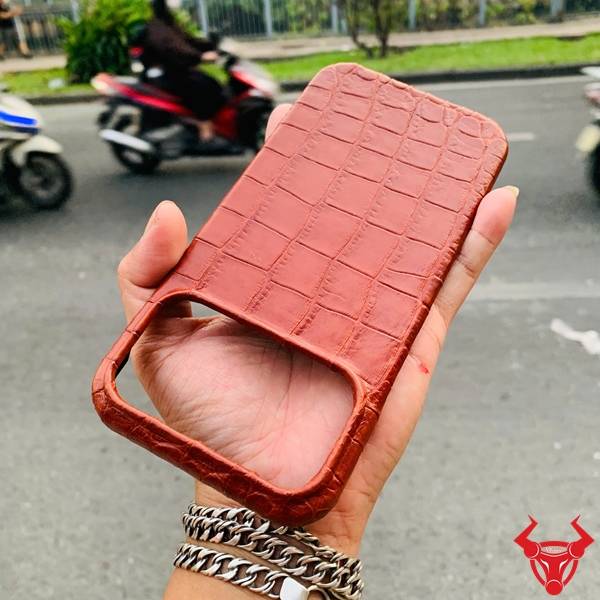 Ốp da cá sấu sang trọng cho iPhone 17 Pro Max