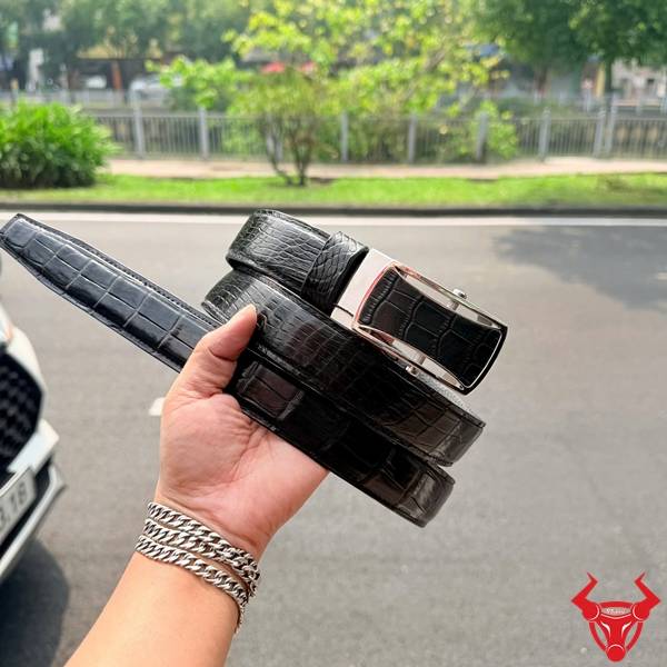Thắt Lưng Da Cá Sấu Doanh Nhân Thắt lưng da cá sấu hoàn thiện cao.