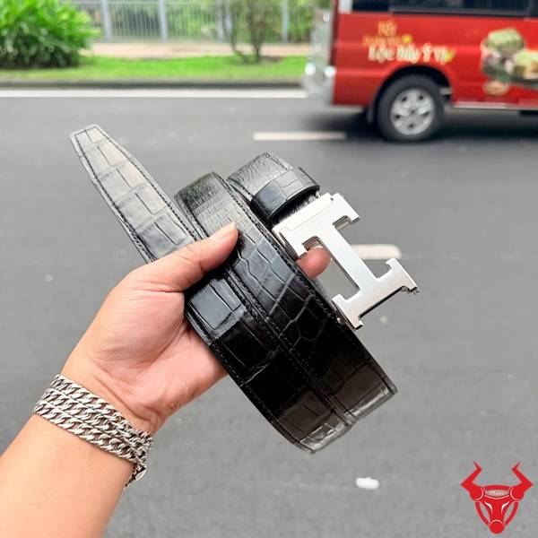 Thắt lưng liền da bụng cá sấu cao cấp.