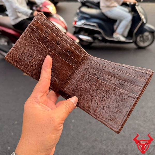 Ví nam da bụng đà điểu may tinh xảo