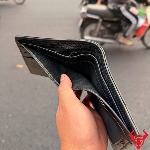 Ví nam da bụng đà điểu hoàn thiện tinh xảo