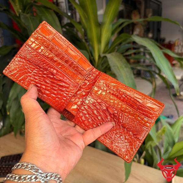 Ví Da Cá Sấu Thật Gai Lưng 2 Mặt Đẳng Cấp Ví nam da cá sấu màu vàng cam cao cấp
