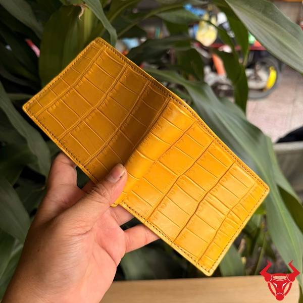 Ví Nam VBA8-TL Da Cá Sấu Cao Cấp Ấn Tượng Ví nam form ngang da cá sấu Thái Lan màu vàng chanh