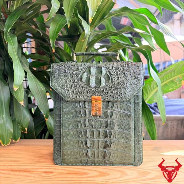 Cặp xách công sở da cá sấu gù CTA4 màu xanh lá cao cấp