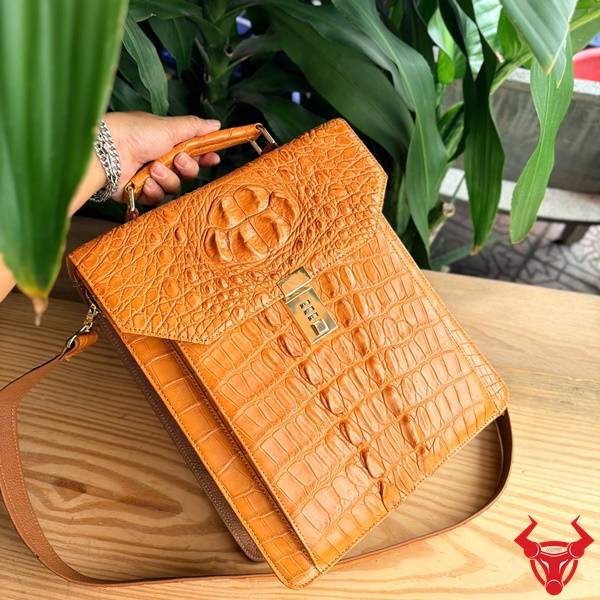 Cặp da cá sấu gù CTA4 có dây đeo rời cao cấp