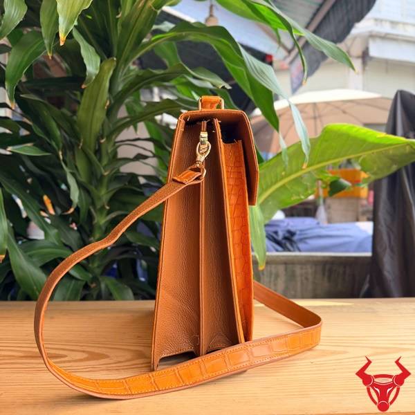 Cặp xách công sở CTA4 da cá sấu gù thiết kế tiện dụng