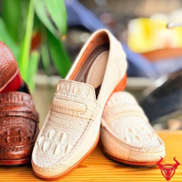 Giày lười da cá sấu bạch tạng đế 7cm thiết kế tinh tế