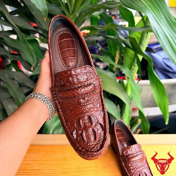 Giày lười da cá sấu gù đế cao dành cho quý ông