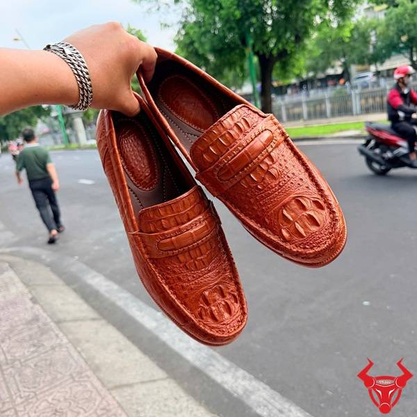 Giày lười nam da cá sấu gù nâu đỏ đế cao 7cm GCA4