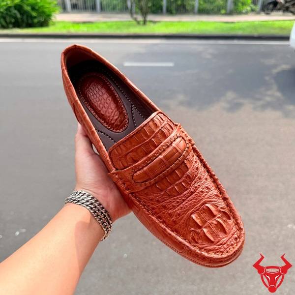 Giày lười đế cao 7cm da cá sấu gù nâu đỏ GCA4