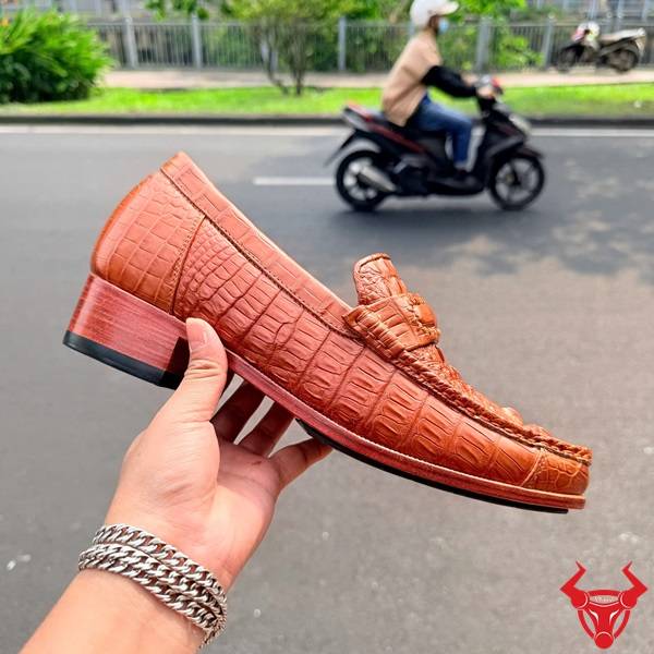 Giày lười da cá sấu gù nâu đỏ đế cao 7cm GCA4 lịch lãm