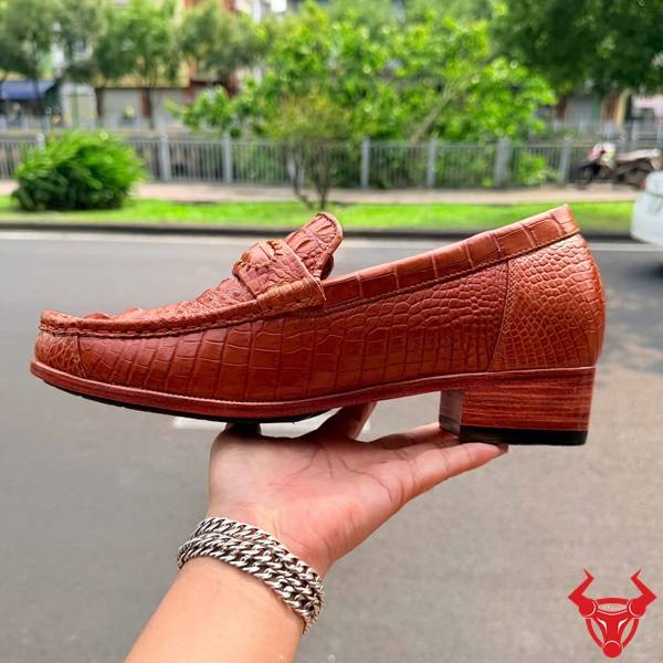 Giày lười nam da cá sấu gù màu nâu đỏ đế cao 7cm GCA4