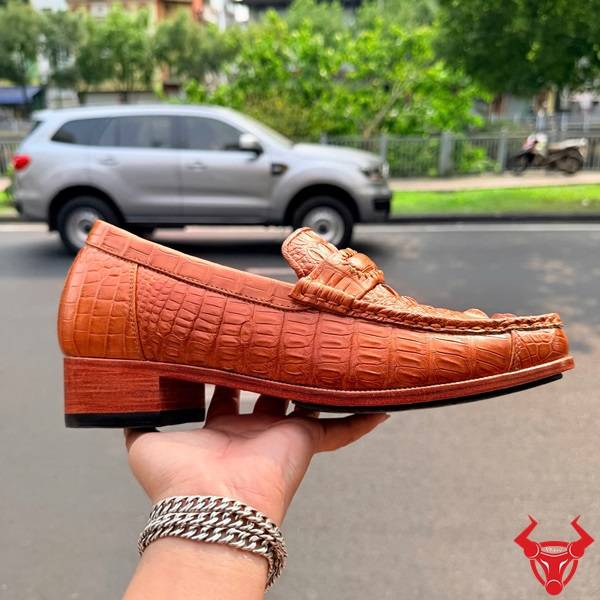 Giày lười da cá sấu gù nâu đỏ đế cao 7cm thời trang GCA4