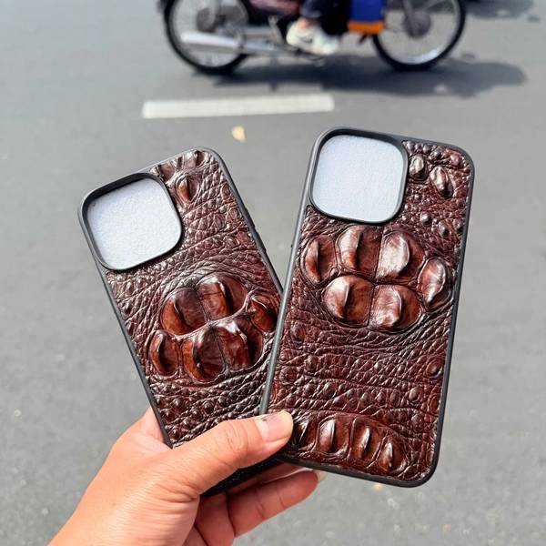 Ốp lưng cá sấu gù lưng độc đáo iPhone 14 Pro Max