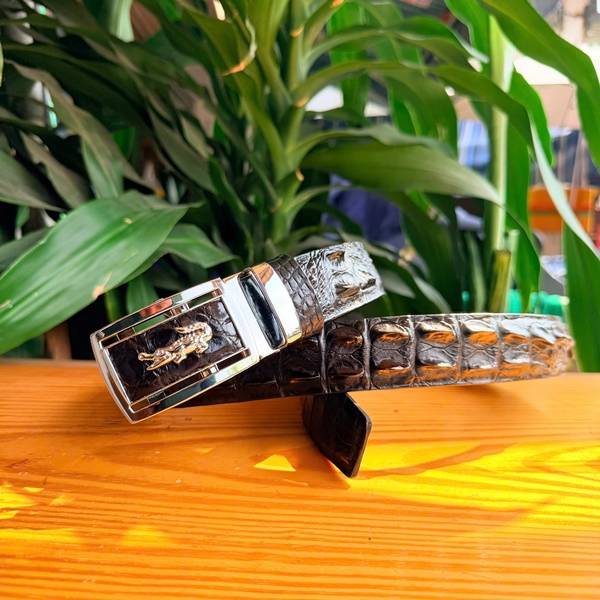 Mua Thắt Lưng Da Cá Sấu TLA4B4 Gù Lưng Bản 4cm Màu Đen Thắt lưng nam da cá sấu TLA4B4 màu đen cao cấp.