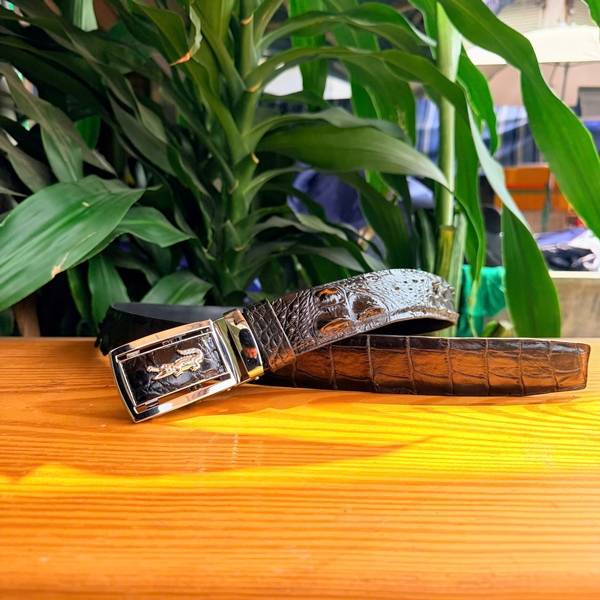 Thắt Lưng Da Cá Sấu TLA4B4 Bản 4cm Cao Cấp Cho Quý Ông Thắt lưng da cá sấu gù lưng TLA4B4 màu đen chính hãng.