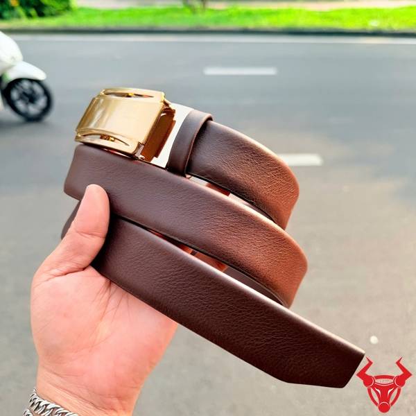 Thắt lưng nam da bò Nappa màu nâu khóa ray nhựa tiện dụng
