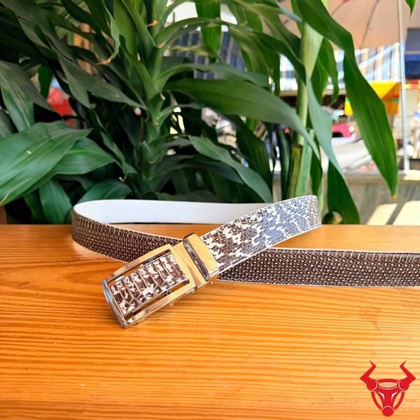 Dây lưng nam da rắn hổ mang TLA16B2 khóa trắng phong cách