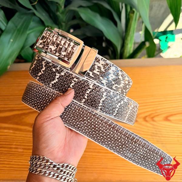 Dây nịt nam TLA16B2 da rắn hổ mang khóa trắng bền bỉ