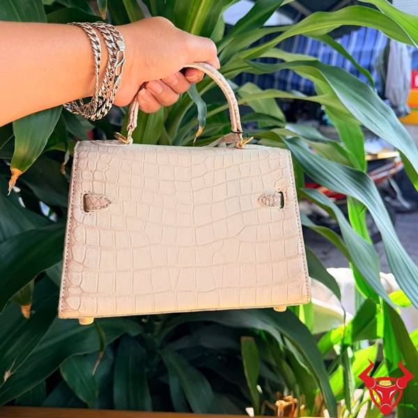 Túi Xách Da Cá Sấu TKLA8 Màu Bạch Tạng Sang Trọng Túi xách da cá sấu TKLA8 nhỏ gọn thời trang