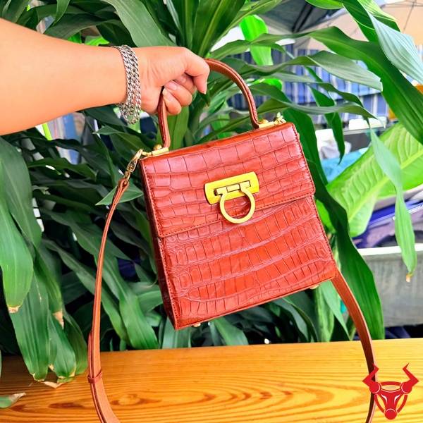 Túi xách nữ da cá sấu quý phái TXAA8