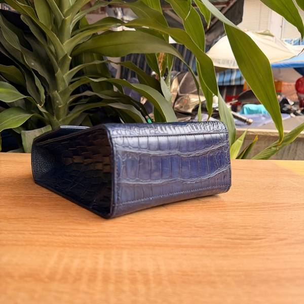 Túi Xách Nữ Cao Cấp TYC07 Da Cá Sấu Bụng Ấn Tượng Nhất Tổng thể mẫu túi xách nữ da bụng cá sấu TYC07 cao cấp.