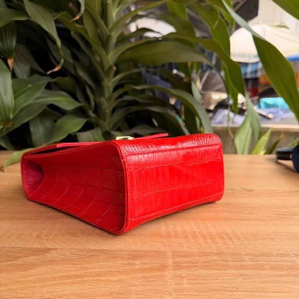 TYC07 - Túi Xách Nữ Da Cá Sấu Bụng Sang Trọng Doanh Nhân Mặt bên túi xách nữ da bụng cá sấu TYC07 sang trọng.