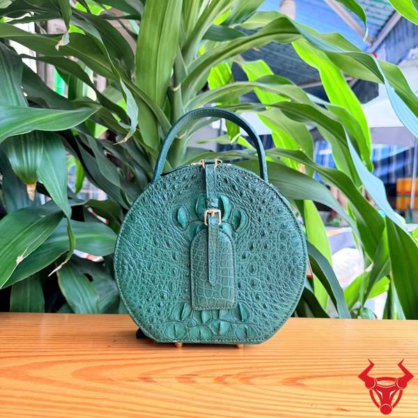 Túi Xách Form Tròn Da Cá Sấu TWBA4 Xanh Lá Sang Trọng Túi xách da cá sấu gù TWBA4 xanh lá sang trọng