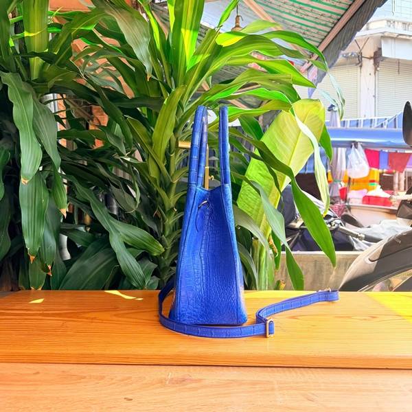 Mẫu túi Tote HM-2 da cá sấu xanh dành cho quý cô thành đạt.